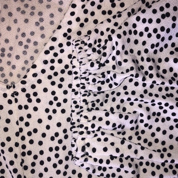 Fifty Street Black and White tie blouse size large - Picture 4 of 5